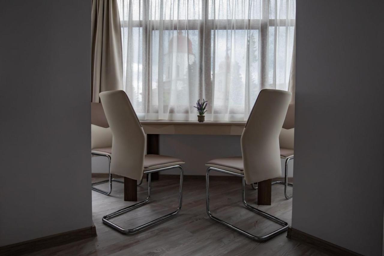 Apartament Natalia Tirgu Ocna Bagian luar foto