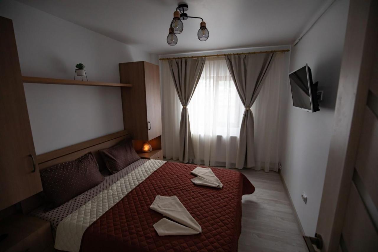 Apartament Natalia Tirgu Ocna Bagian luar foto