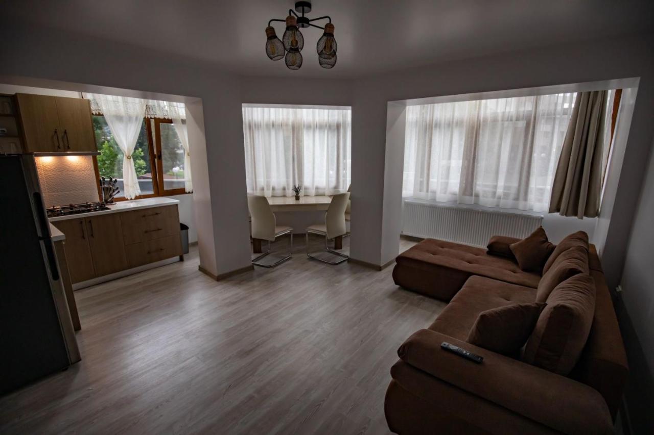 Apartament Natalia Tirgu Ocna Bagian luar foto