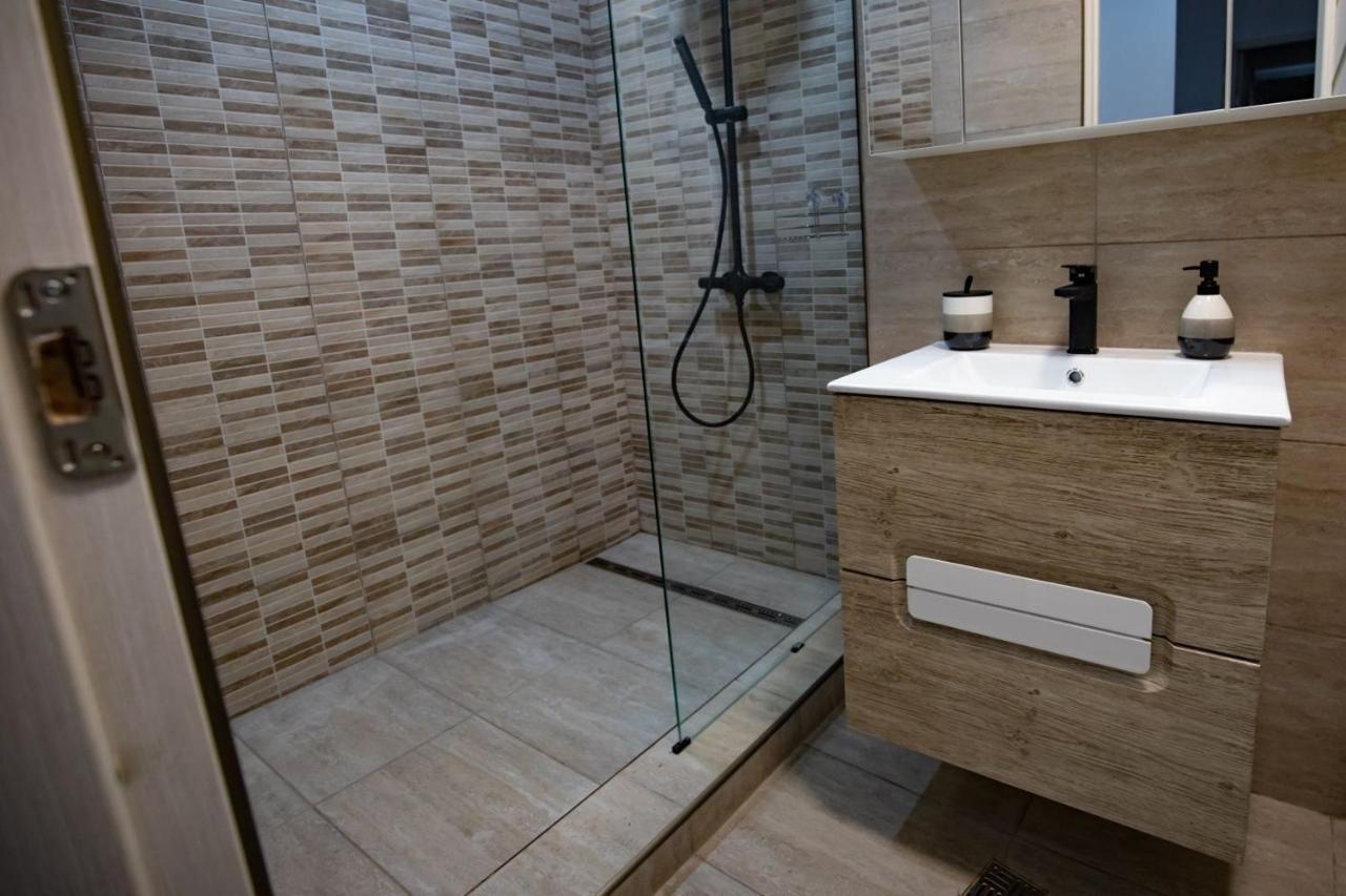 Apartament Natalia Tirgu Ocna Bagian luar foto